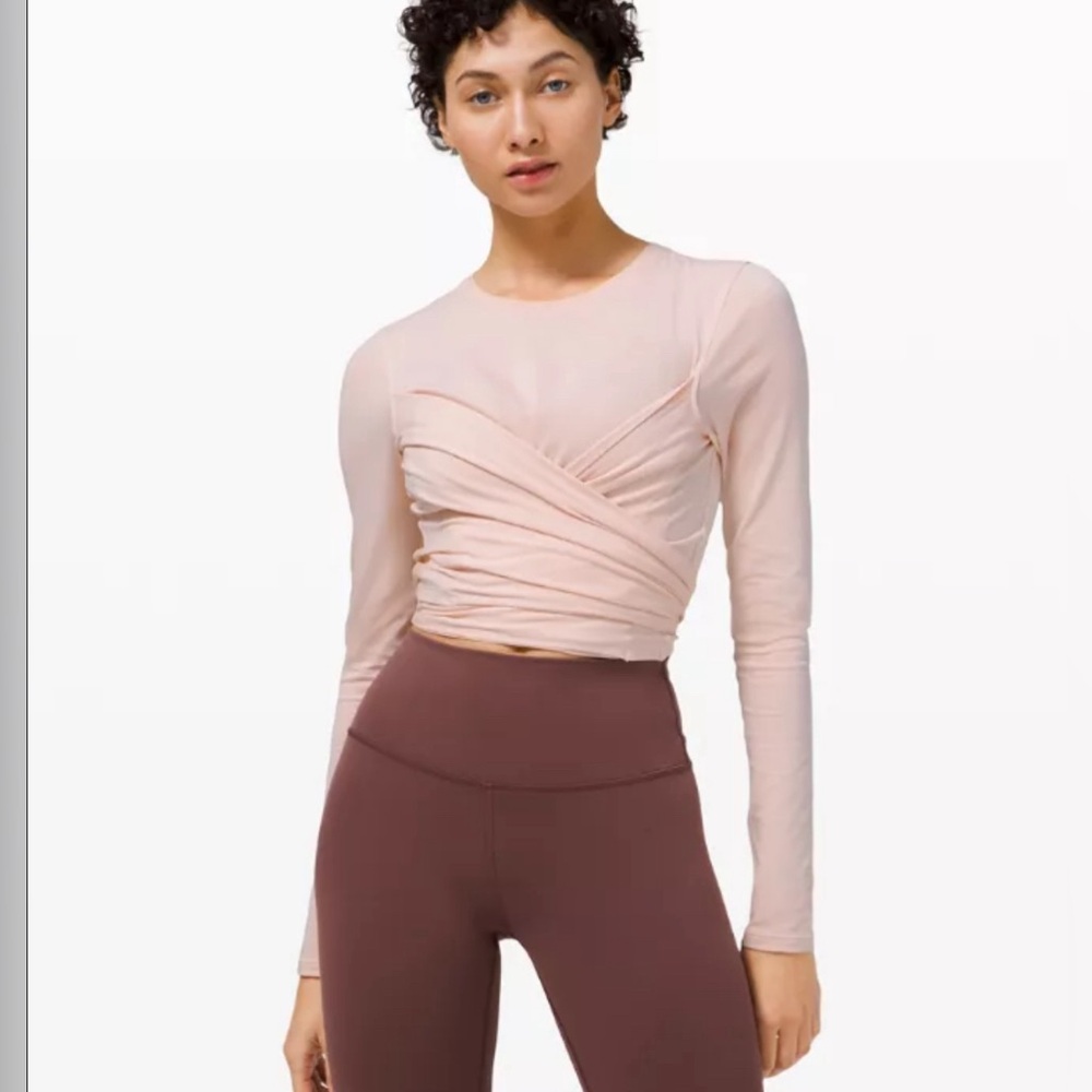 Lululemon new with tag gather and grow long sleeve size 8